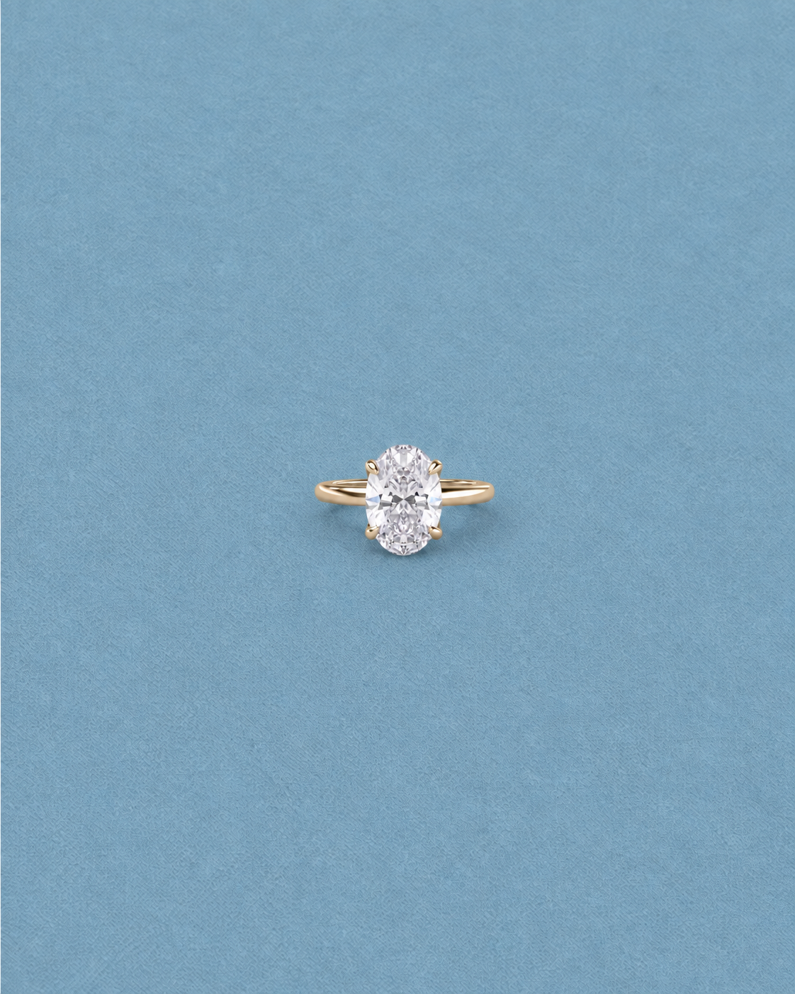 Oval Solitaire in Yellow Gold